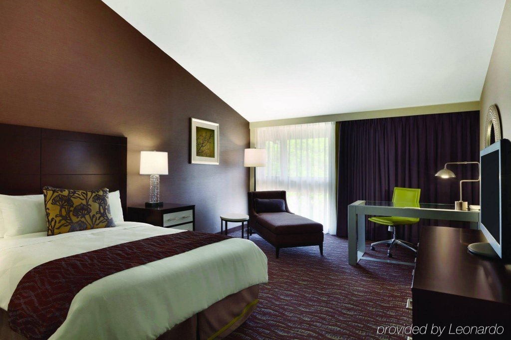 Фото Delta Hotels by Marriott Baltimore North