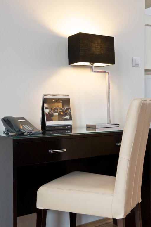 Фото Escala Hotel & Suites