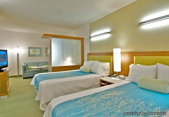 Фото SpringHill Suites Anchorage University Lake