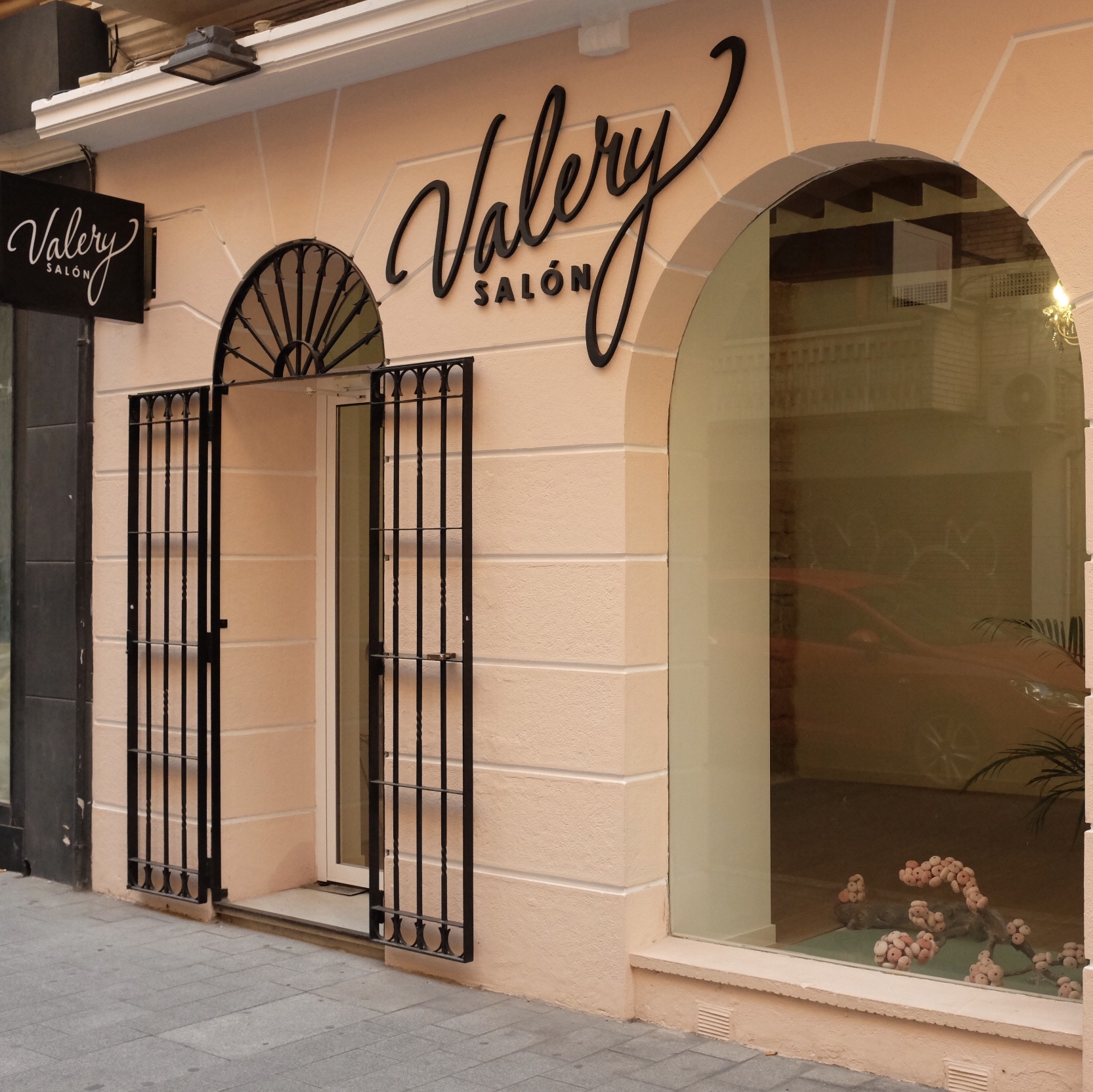 Valery salon