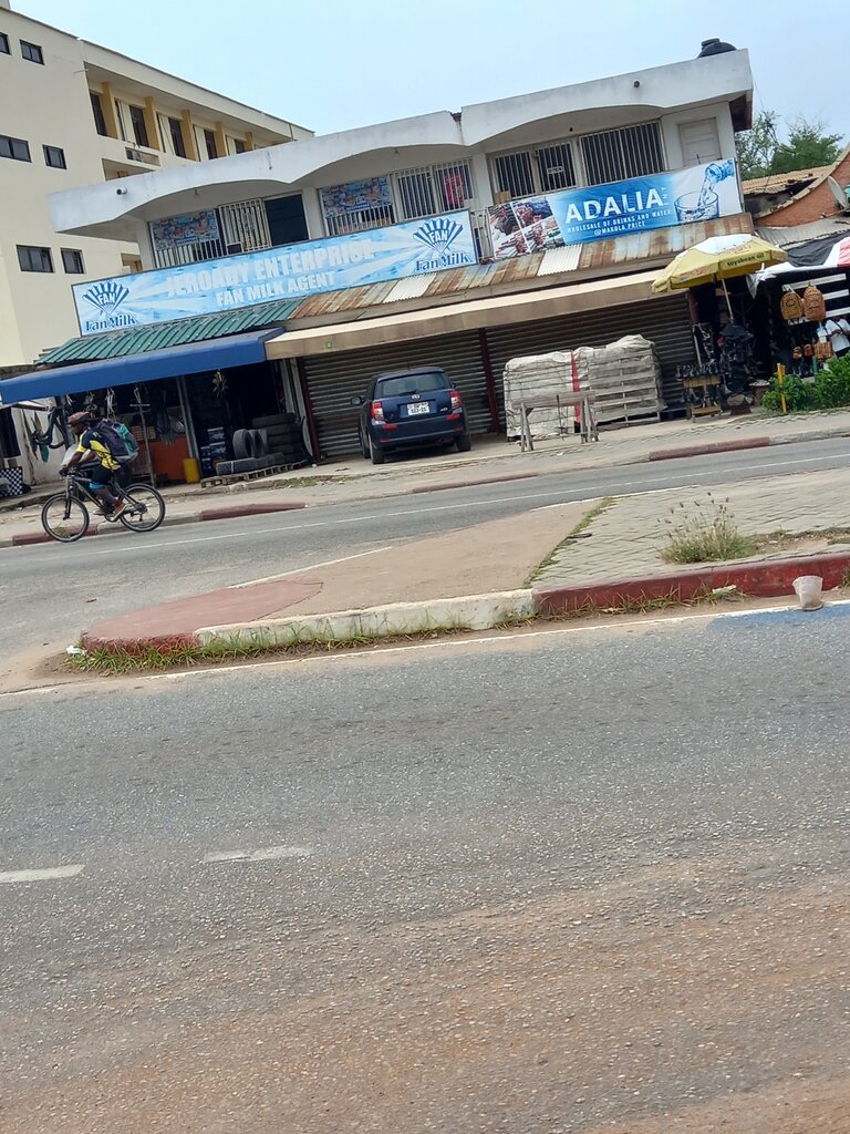 Water store Adalia, Accra, photo