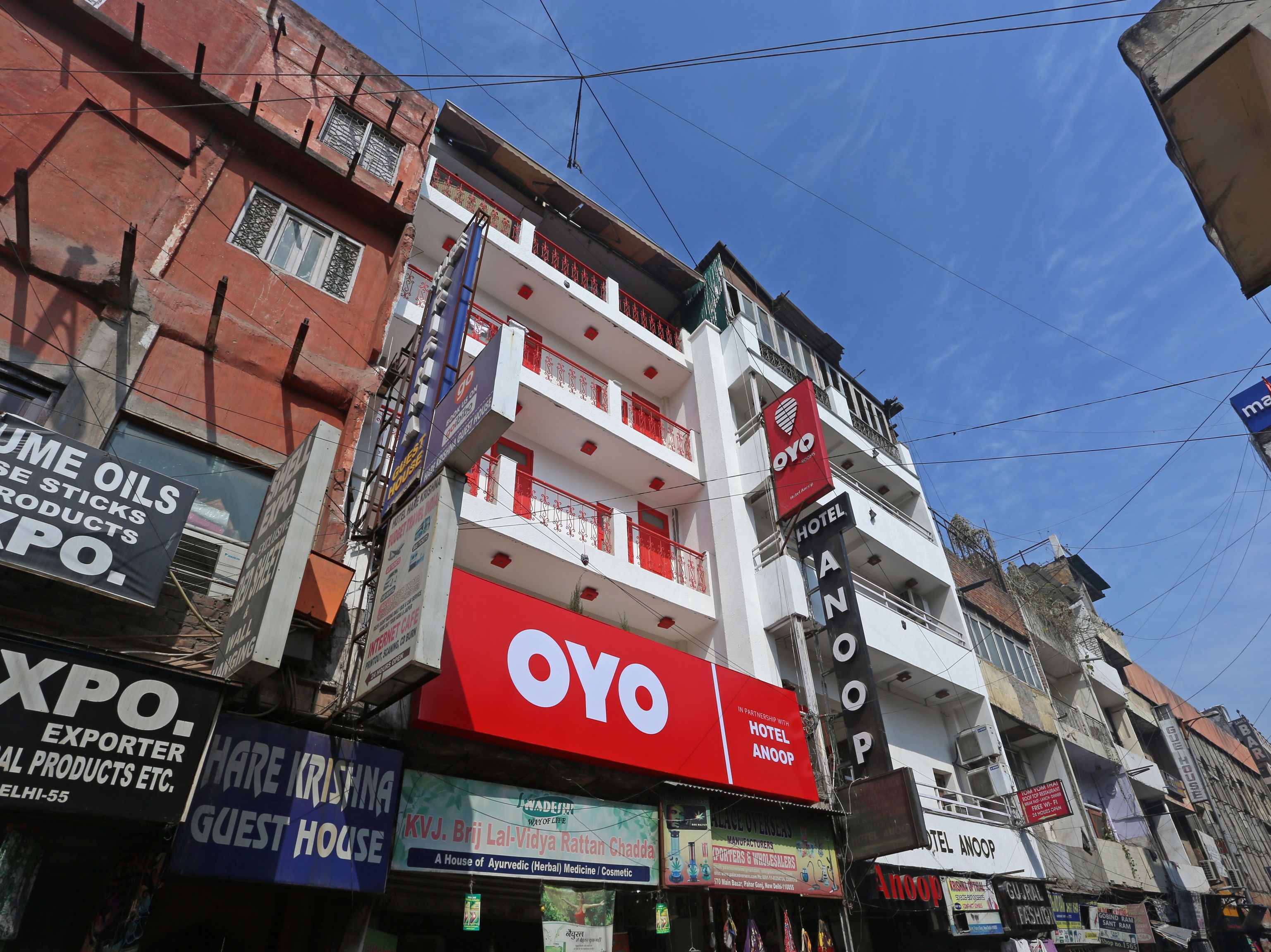 Фото отеля 1