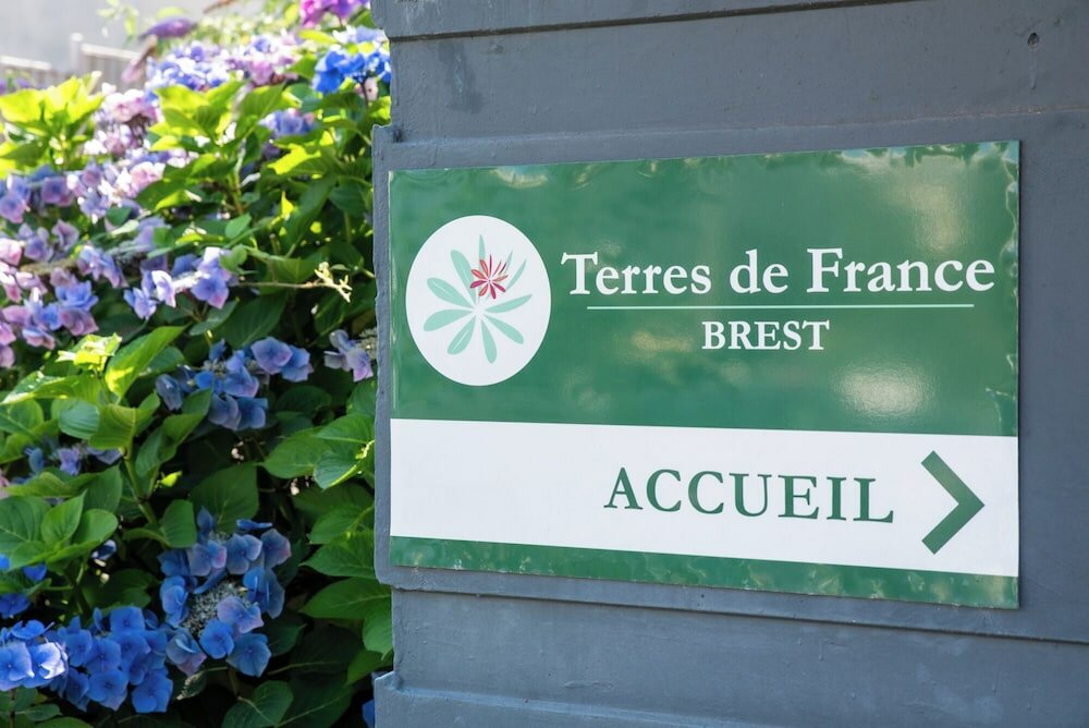 Фото Terres de France - Appart-Hotel - Brest