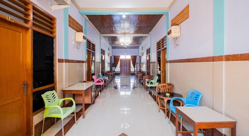 Фото RedDoorz Syariah near Alun Alun Bojonegoro