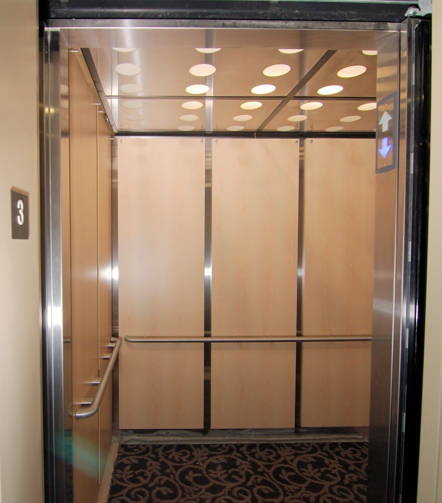 Фото Paradise Inn and Suites - Redwater