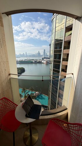 Гостиница Yoho Treasure Island Hotel в Чжухае