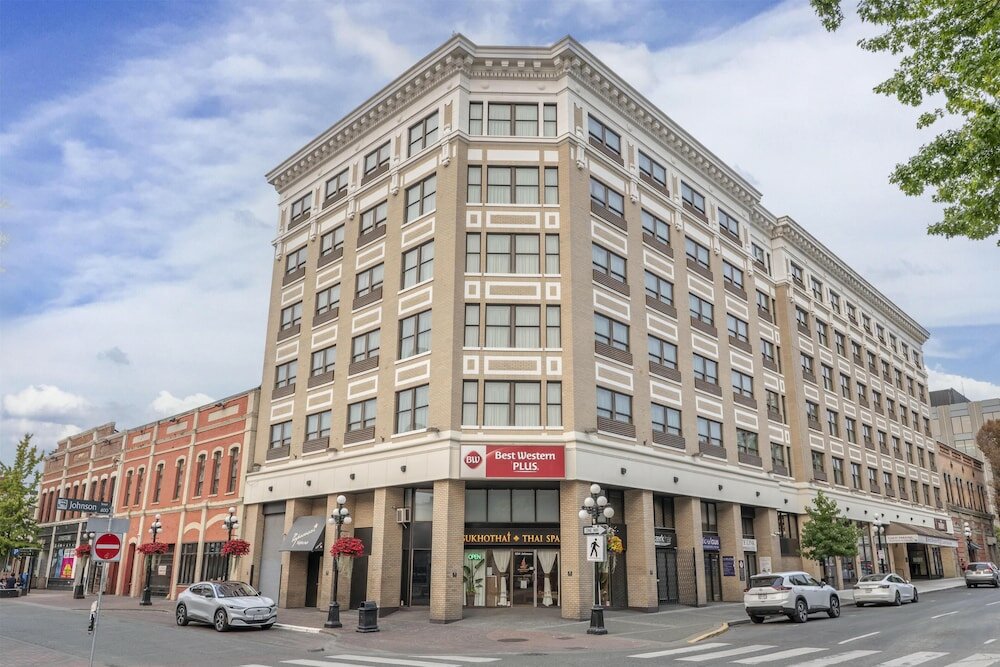 Фото Best Western Plus Carlton Plaza