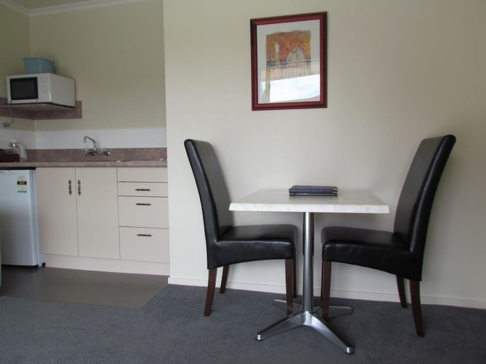 Фото Amber Court Motel