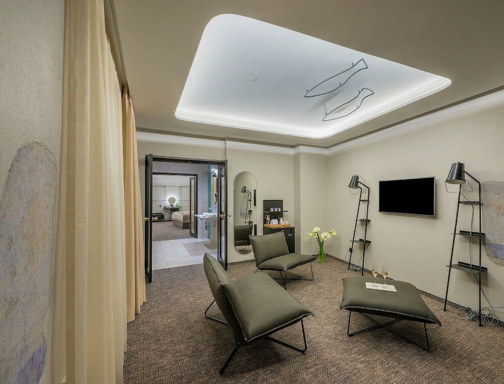 Фото Artagonist Hotel