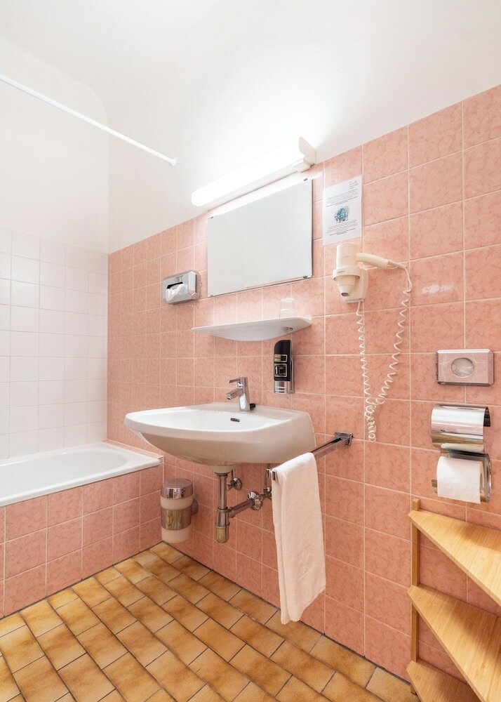 Фото Hotel Mariahilf