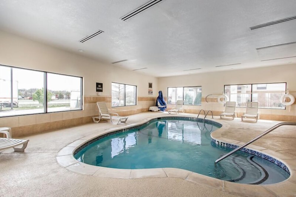 Фото Comfort Suites Lawton Near Fort Sill