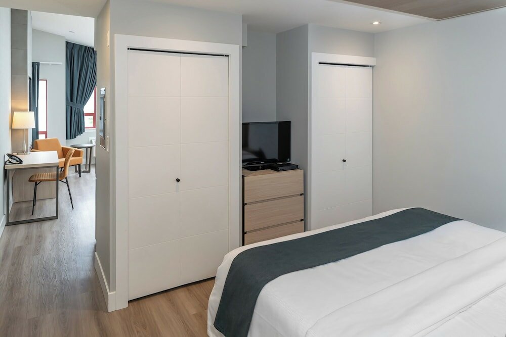 Фото Harrison Beach Hotel