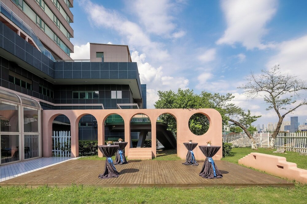 Фото Holiday Inn Wuhan Riverside, an Ihg Hotel