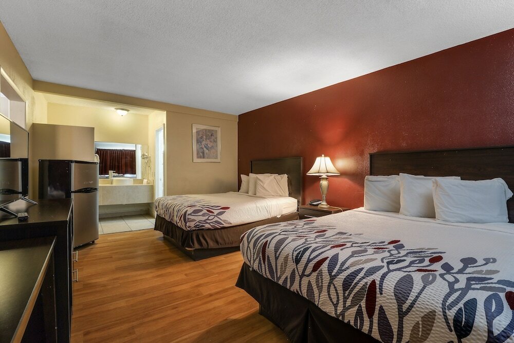 Фото Red Roof Inn Needles