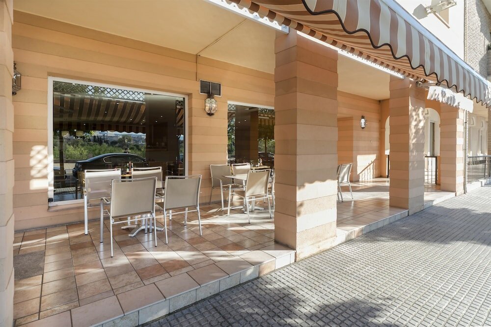 Фото Hesperia Cordoba