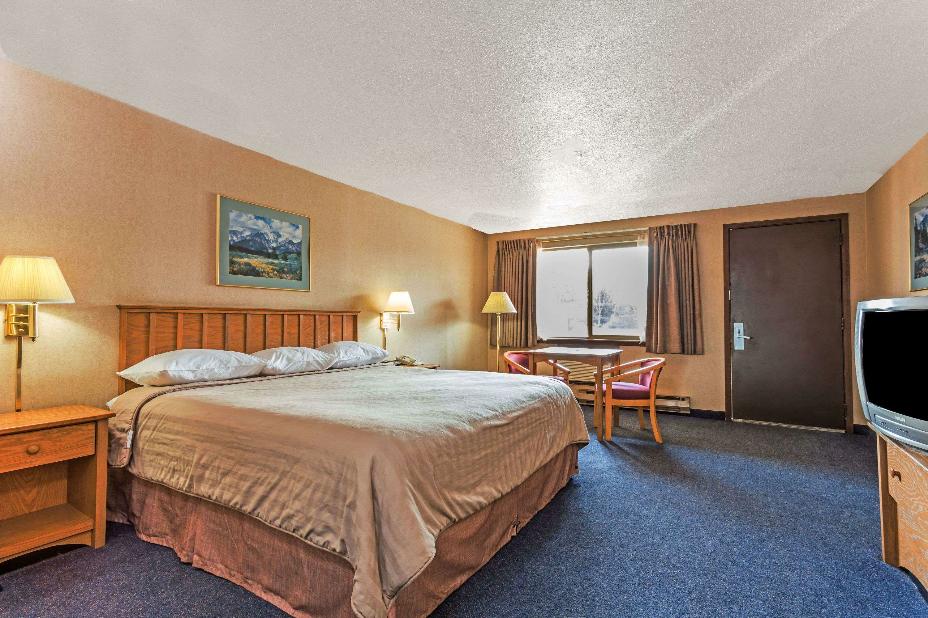 Фото Travelodge by Wyndham Pioneer Villa