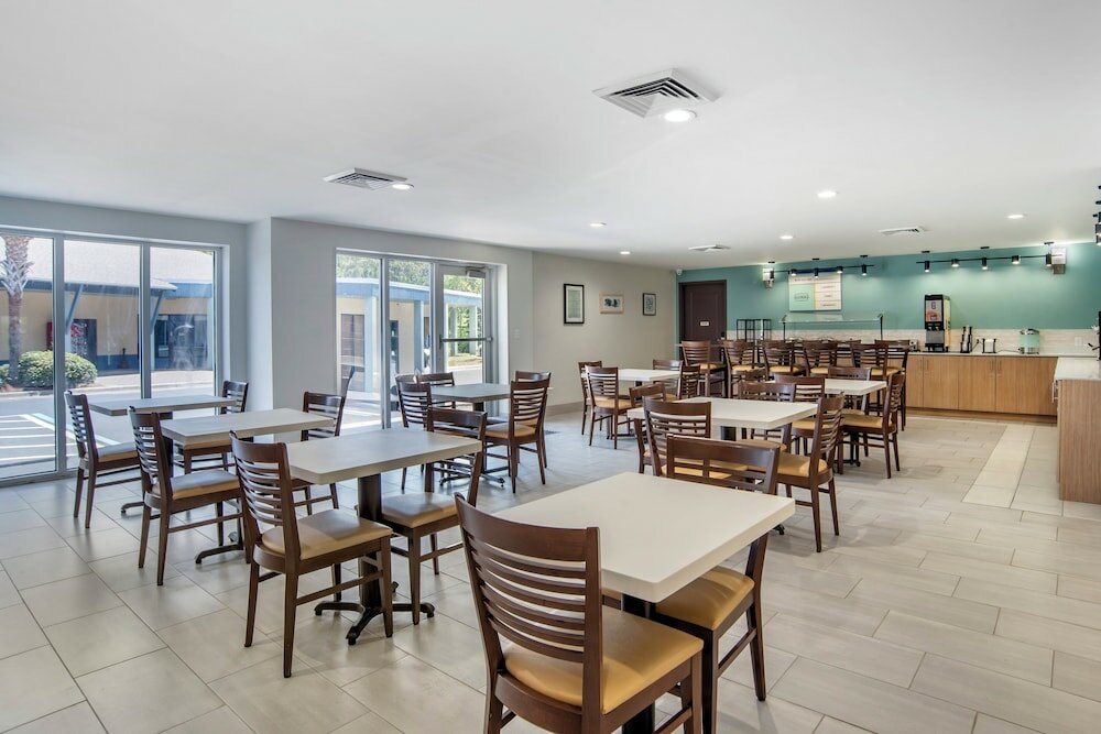 Фото Sleep Inn and Suites Panama City Beach