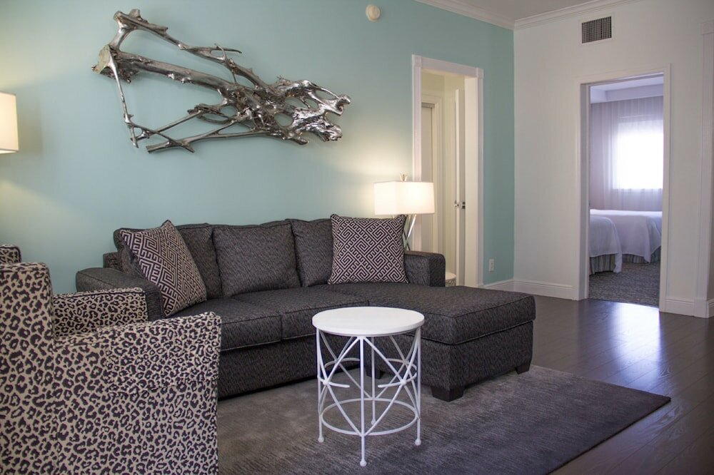 Фото Suites of Dorchester