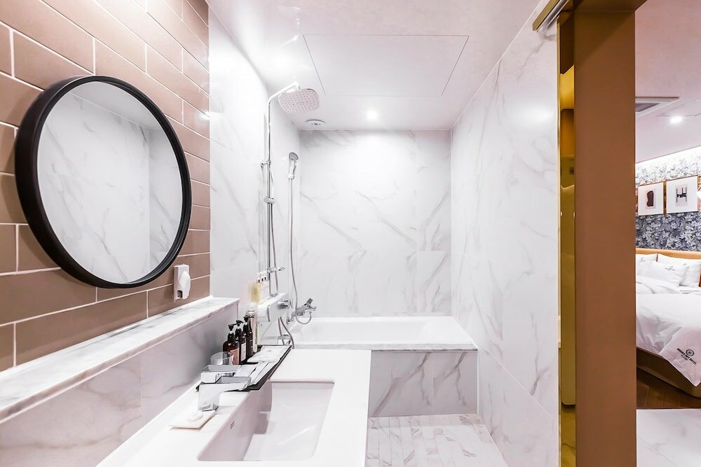 Фото Brown Dot Hotel Sasang Renecite