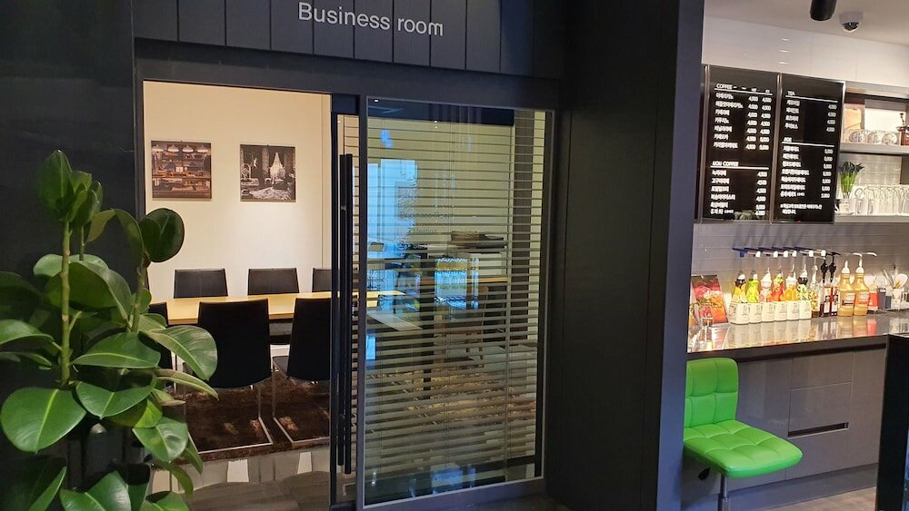 Фото West In Hotel