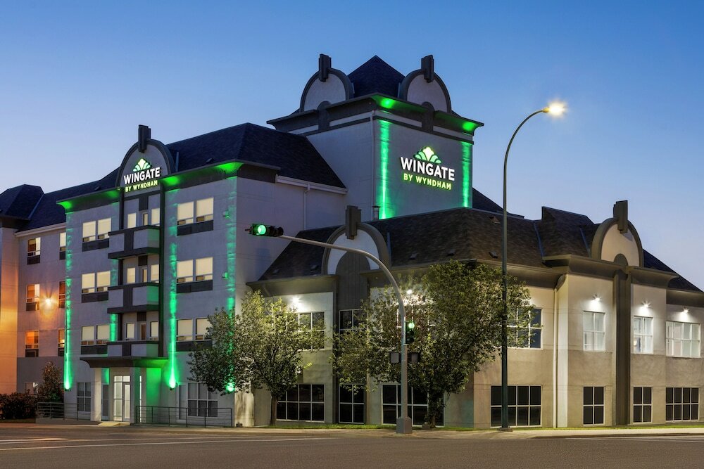 Фото Wingate by Wyndham Lethbridge