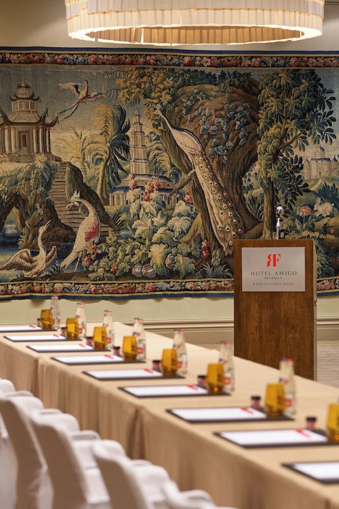 Фото Hotel Amigo