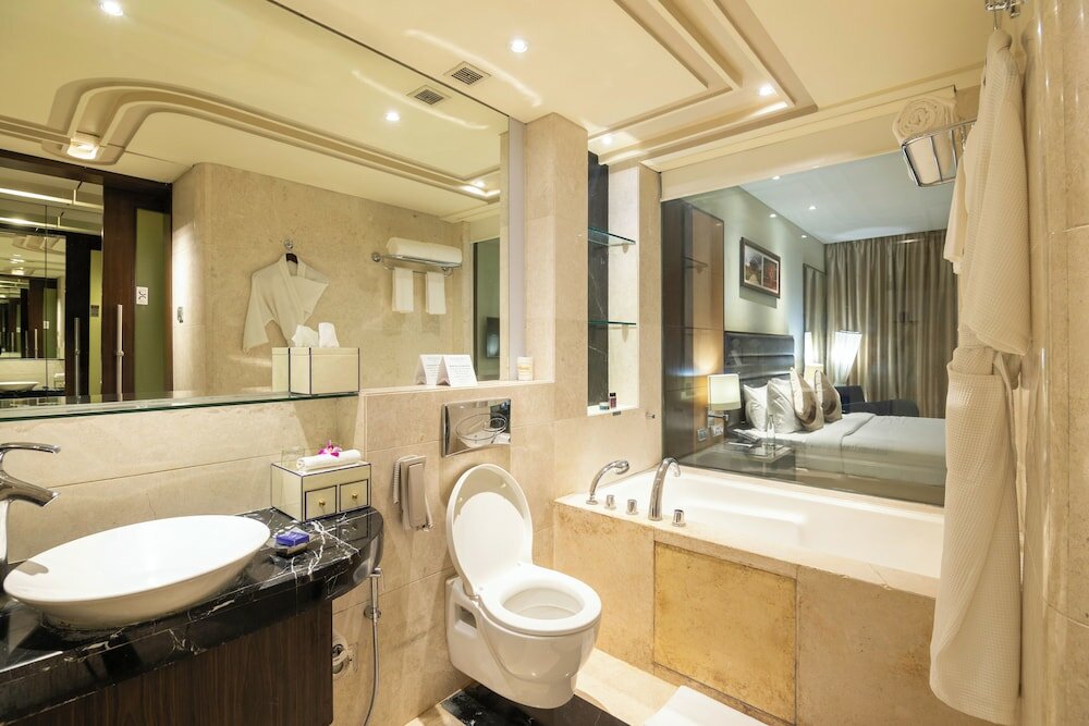 Фото Vivanta Hyderabad, Begumpet