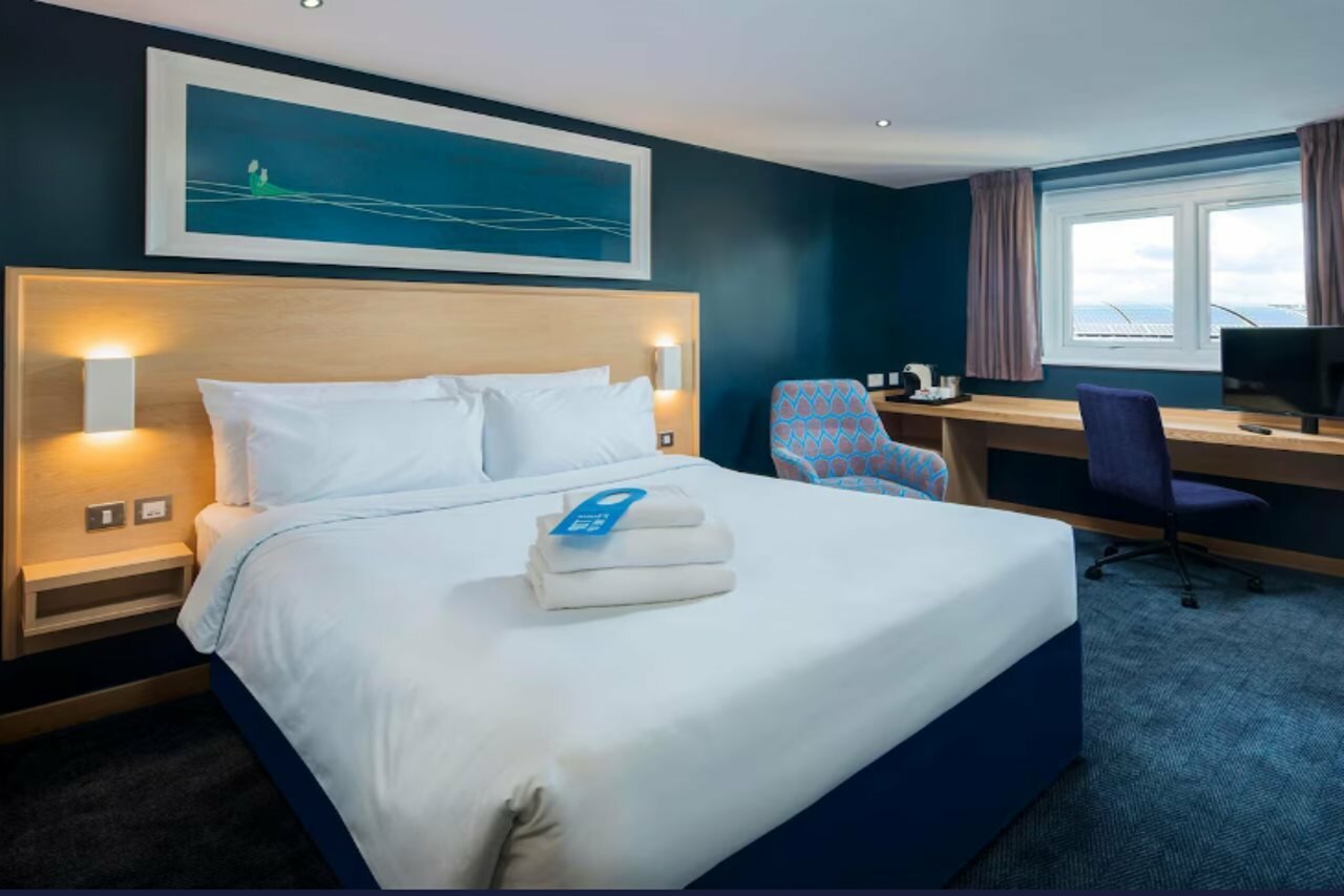 Фото Travelodge Manchester Ancoats Hotel