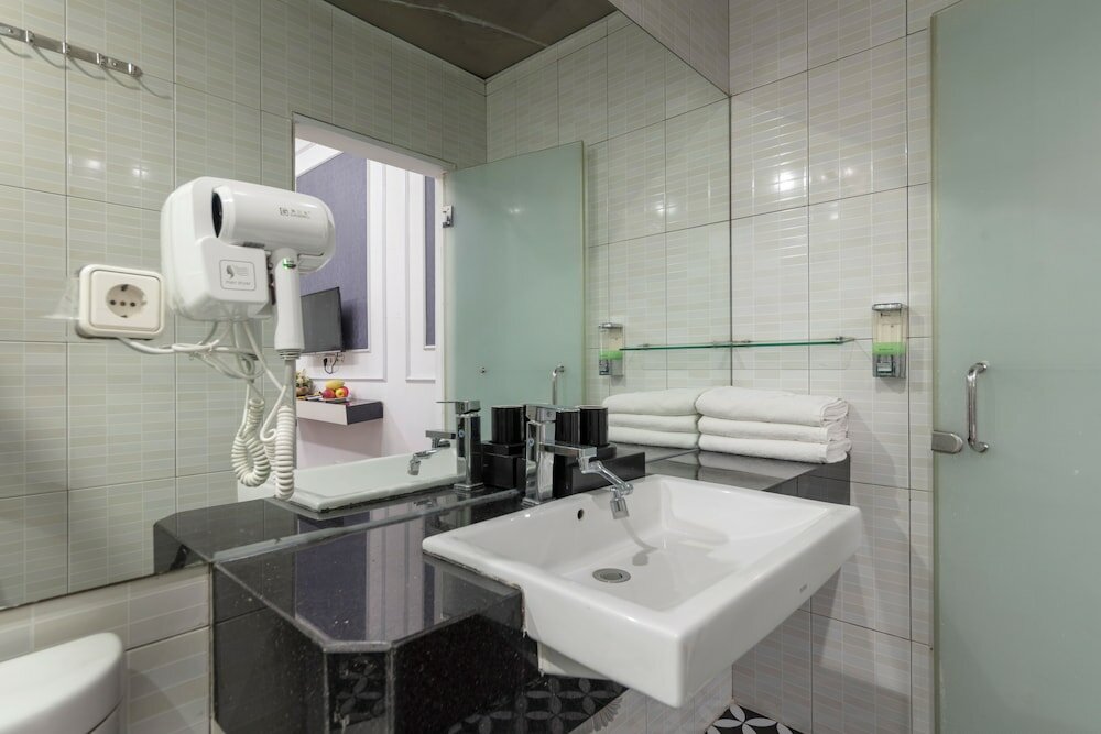 Фото Eclipse Legend Hotel