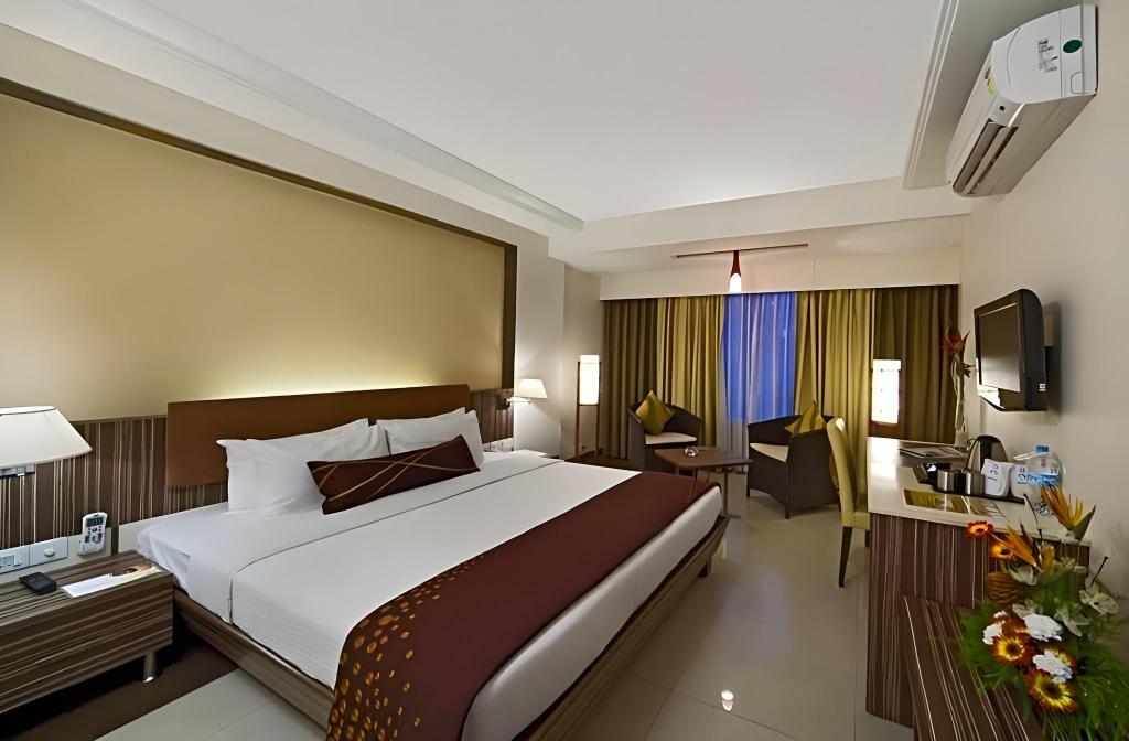 Фото Kapila Business Hotel