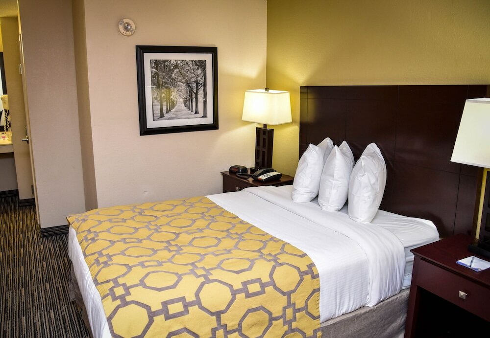 Фото Baymont by Wyndham Columbus Ga