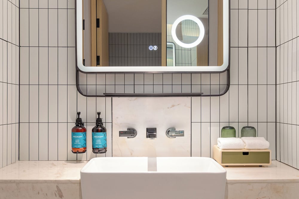 Фото Atwell Suites Shanghai Wuning