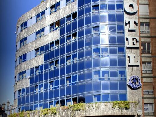 Внешний вид отеля Aparthotel Campus в Овьедо, фото 1