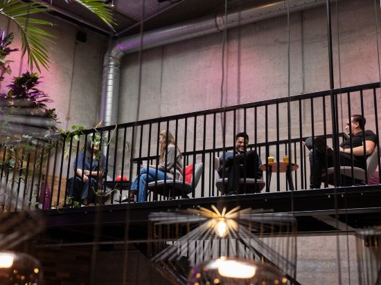 Фото Moxy Brussels City Center