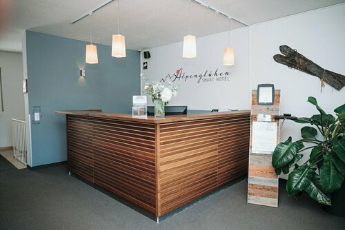 Гостиница Hotel Alpenglühen в Ольхинге