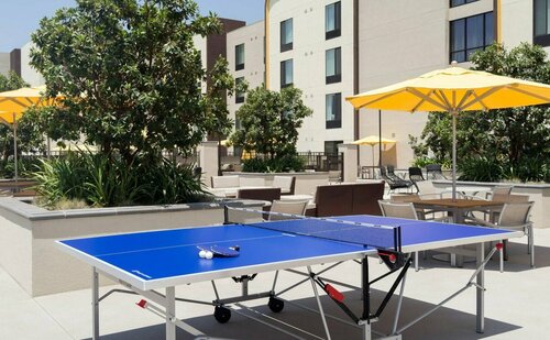Гостиница SpringHill Suites Los Angeles Burbank/Downtown в Глендейле