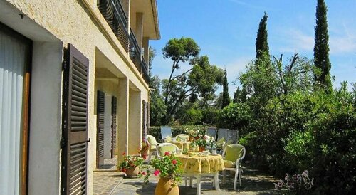 Гостиница Hôtel Cap Soleil в Драгиньяне