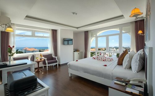 Гостиница Sea Phoenix Hotel Da Nang в Дананге