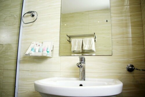 Гостиница Al Madar Plaza Furnished Units в Хафаре-эле-Батине