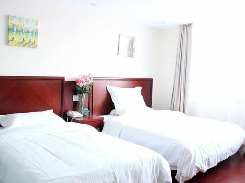Гостиница GreenTree Inn ShaanXi HanZhong Railway Station BeiYiHuan Road Express Hotel в Ханьчжуне