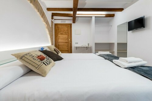 Хостел Hostal 977 в Таррагоне