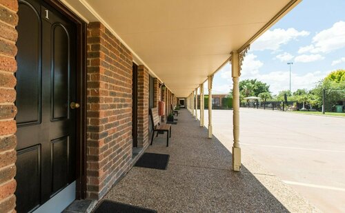Гостиница Lincoln Cottage Motor Inn в Уогга-Уогга