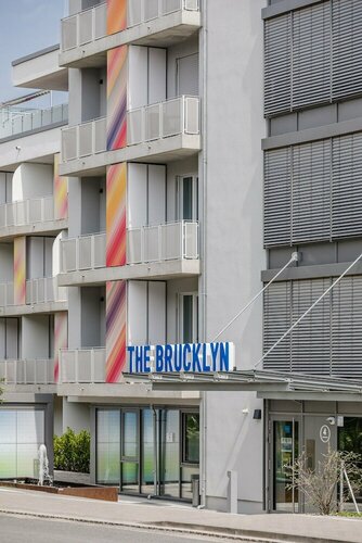 Гостиница Brucklyn Suites в Эрлангене