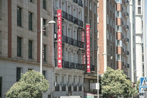 Гостиница Petit Palace Plaza España в Мадриде