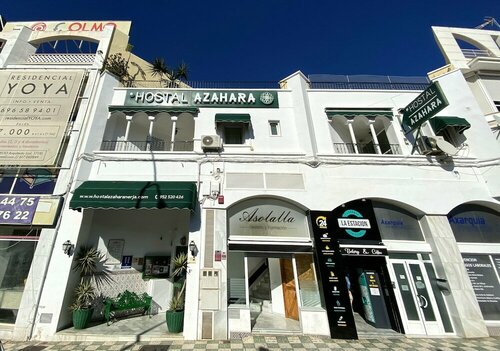 Гостевой дом Hostal Azahara Nerja в Нерха