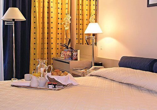 Гостиница The Park Hotel Piraeus в Пирее