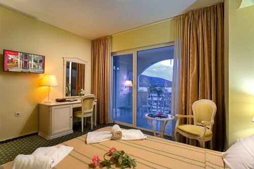 Гостиница Angelika Pallas Hotel в Игуменице