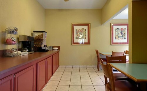 Гостиница Americas Best Value Inn & Suites Yukon Oklahoma City в Юконе