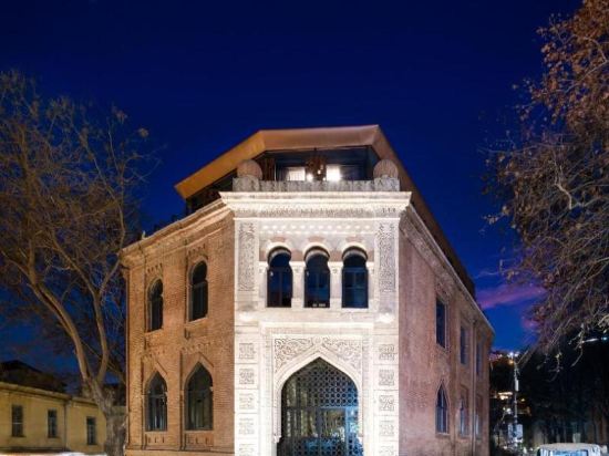 Фото Qarvasla Hotel