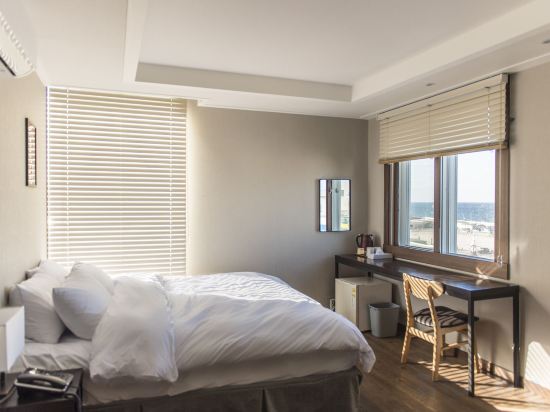 Фото Check Inn Hotel Jeju